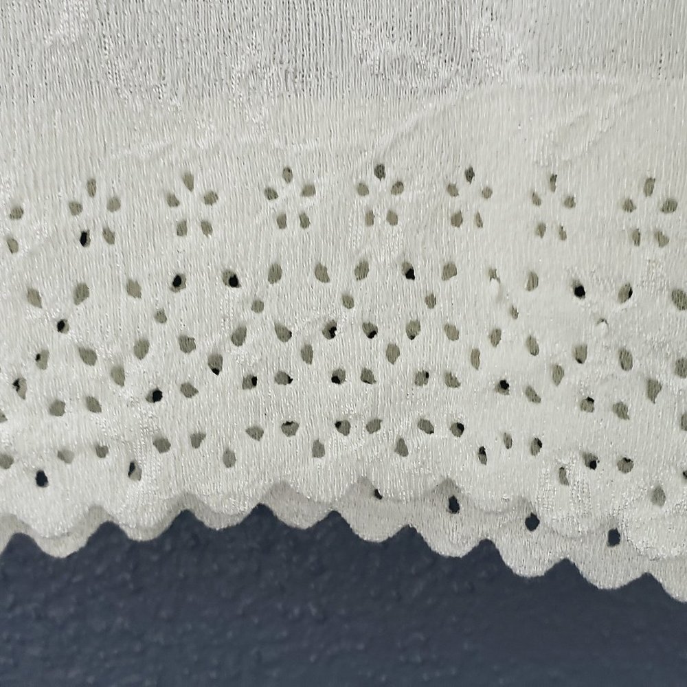 ALLIE & ROB WOMENS CROCHET FLOAL PATTERN IVORY/CREAM KNIT TOP SIZE XL - Picture 8 of 9